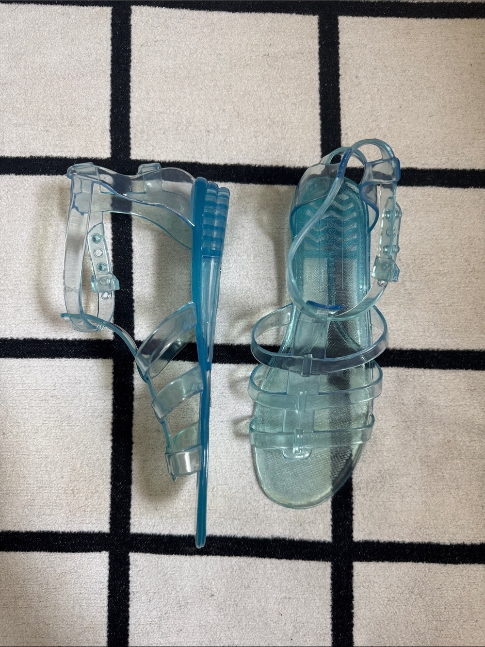 BCBGmaxazria Transparent Blue Jelly Sandals - Women's Beach Casual size 5